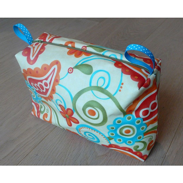 Necessaire Toilettbeutel (22x14x7 cm)