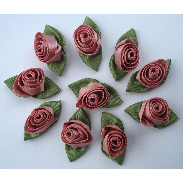 10 Large Ribbon Roses 3.2 x 1.6 cm pink