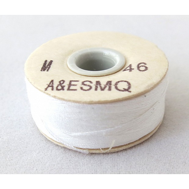 Signature Cotton Quilting M Style Bobbin white