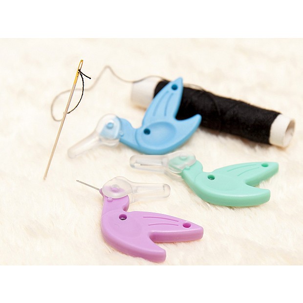 Needle Bird Needle Threader with Cutter